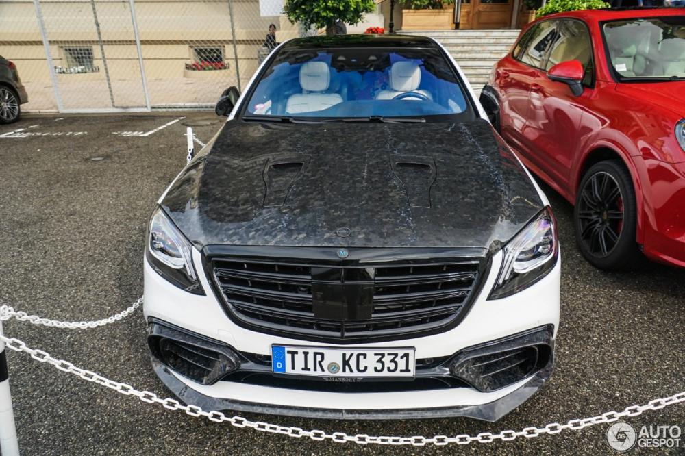 Mercedes-AMG S63 Signature Edition của hãng độ Mansory được trình làng vào đầu năm nay và gây không ít ẩn tượng cho giới nhà giàu trên thế giới Mercedes-AMG S63 Signature Edition của hãng độ Mansory được trình làng vào đầu năm nay và gây không ít ẩn tượng cho giới nhà giàu trên thế giới