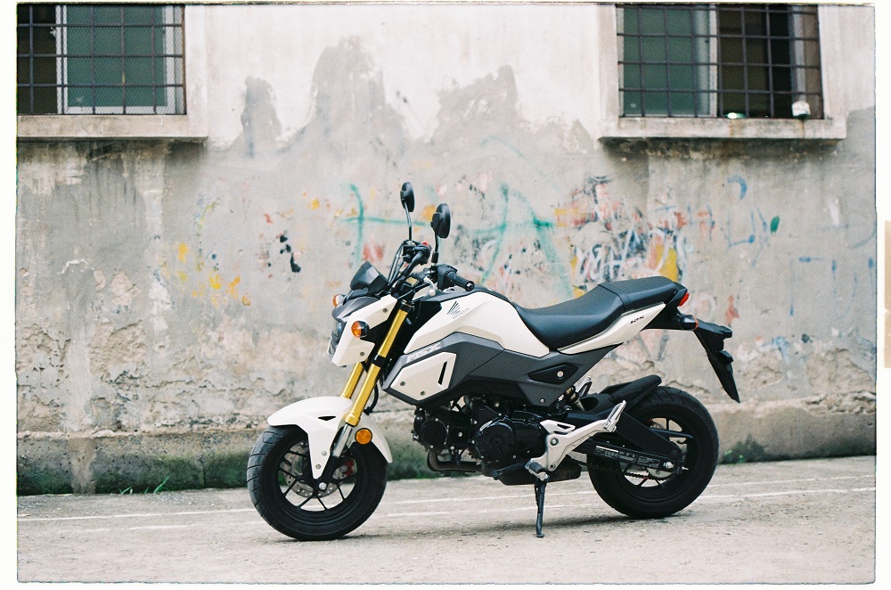 Làm thế nào để thuyết phục bố mẹ mua xe côn tay cho bạn?