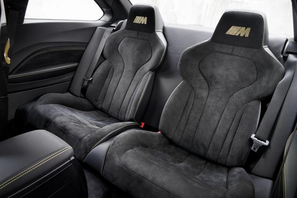 Ghế ngồi phía sau