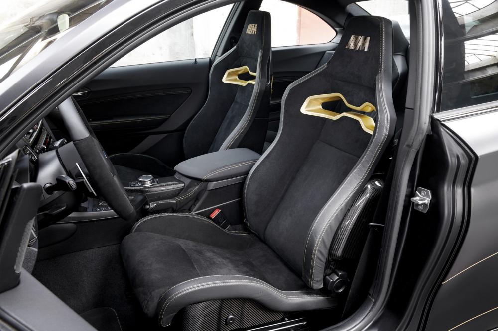 Ghế ngồi phía trước