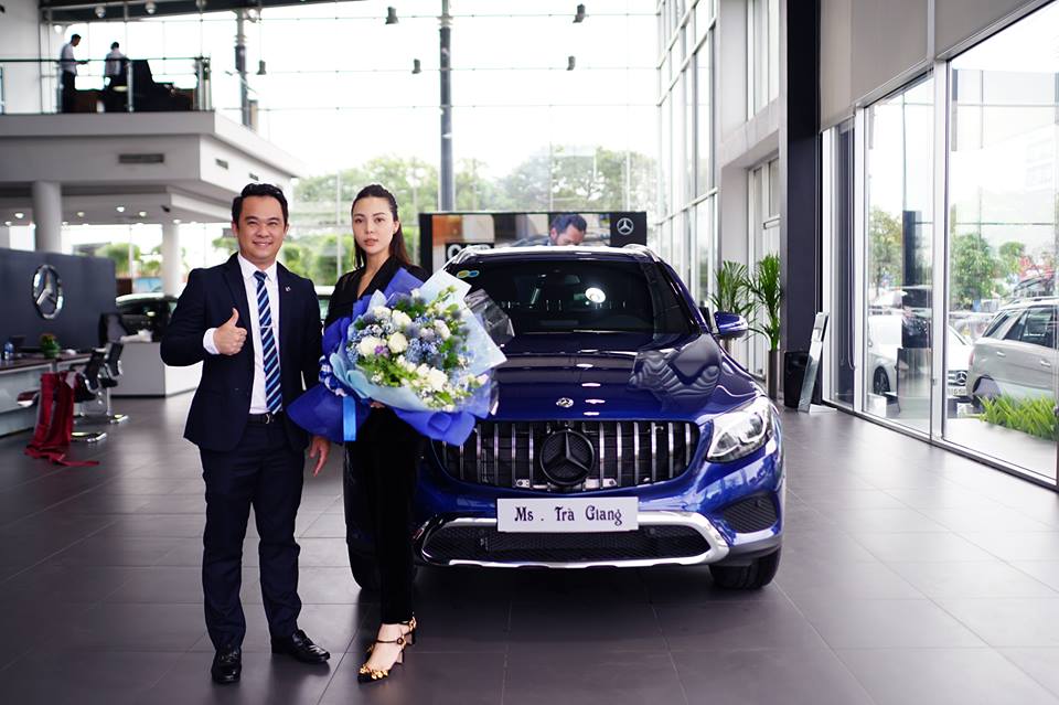 Như vậy, việc tậu chiếc Mercedes-Benz GLC 200 đã giúp Á hậu Trà Giang gia nhập vào câu lạc bộ những người nổi tiếng tậu xe Mercedes-Benz tại Việt Nam cùng với nhiều người đẹp khác như Hoa hậu Hương Giang, Á Hậu Huyền My, Miu Lê, Hương Tràm và Di Băng. 