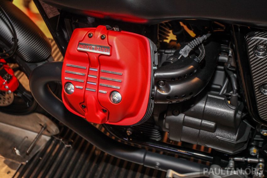 Động cơ của Moto Guzzi V7 III Carbon 2018