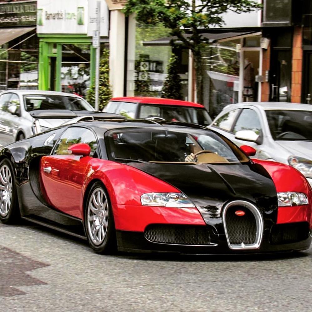 Siêu xe Bugatti Veyron