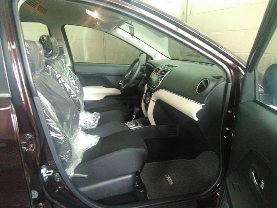 Toyota Rush 2018 đi kèm nội thất 7 chỗ Toyota Rush 2018 đi kèm nội thất 7 chỗ