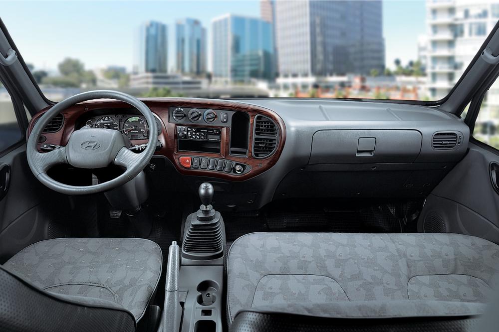 Nội thất Hyundai New Mighty 75S và 110S
