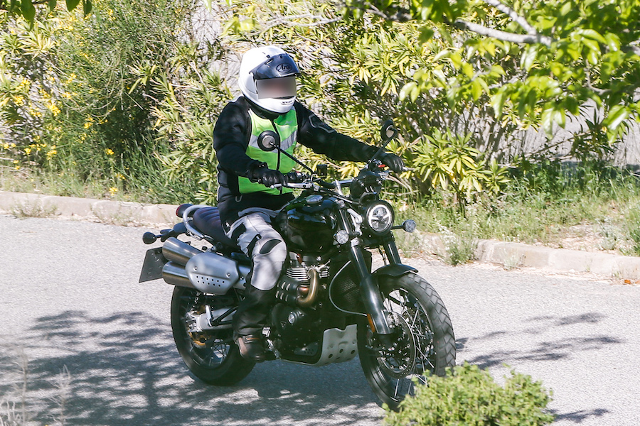 Triumph Scrambler 1200 tiếp tục lộ diện