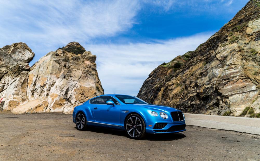 Bentley Continental GT V8 S 2017 từ một góc độ xa