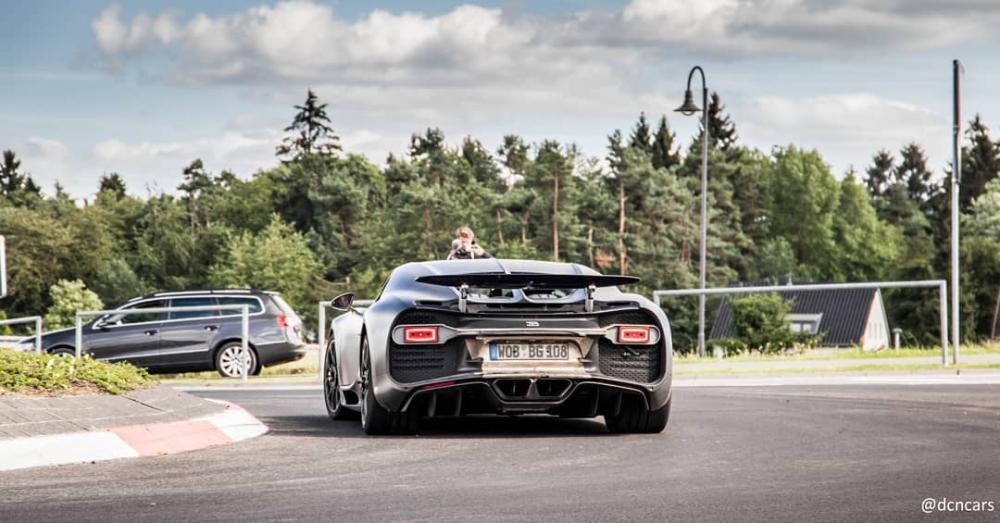 Bugatti Divo sẽ có mức giá bán 5 triệu Euro kèm theo số lượng sản xuất hạn chế trong 40 chiếc