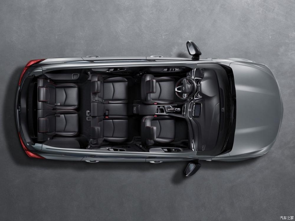 Nội thất 2+3+2 của Chevrolet Orlando 2018 bản 7 chỗ Nội thất 2+3+2 của Chevrolet Orlando 2018 bản 7 chỗ