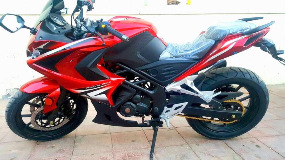 Bajaj Pulsar RS 200 Bajaj Pulsar RS 200