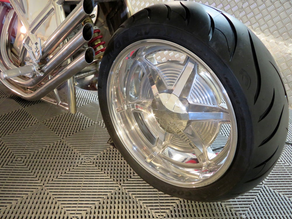 Levis Motorcycles hồi sinh với mẫu Café Racer V6 siêu khủng Levis Motorcycles hồi sinh với mẫu Café Racer V6 siêu khủng