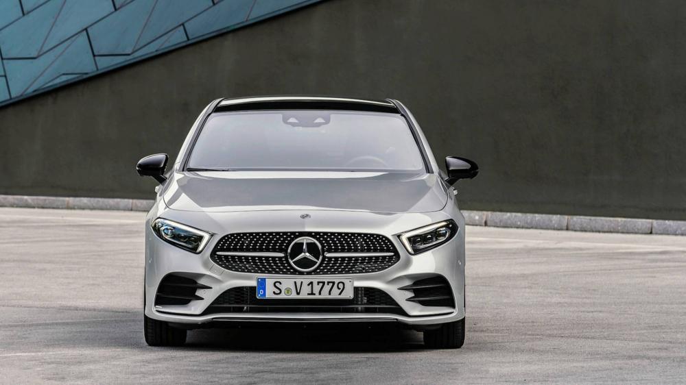 Cận cảnh thiết kế đầu xe của Mercedes-Benz A-Class Sedan 2019 Cận cảnh thiết kế đầu xe của Mercedes-Benz A-Class Sedan 2019