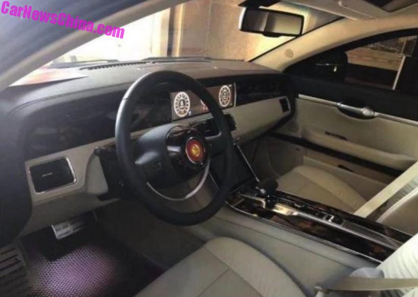 Nội thất bên trong Hồng Kỳ N501 Nội thất bên trong Hồng Kỳ N501