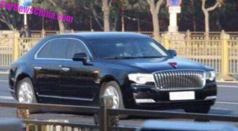 Hồng Kỳ N501 từng bị bắt gặp trên đường phố Trung Quốc Hồng Kỳ N501 từng bị bắt gặp trên đường phố Trung Quốc