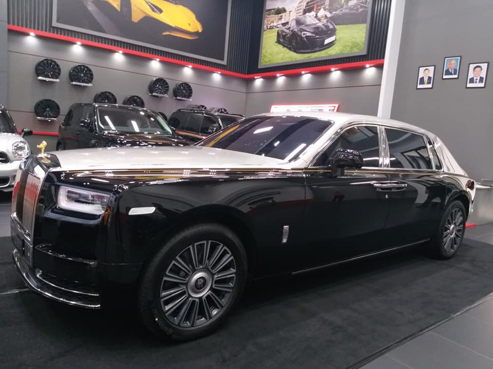 Rolls-Royce Phantom 2018 đầu tiên của Lào do công ty nhập khẩu tư nhân đưa về nước