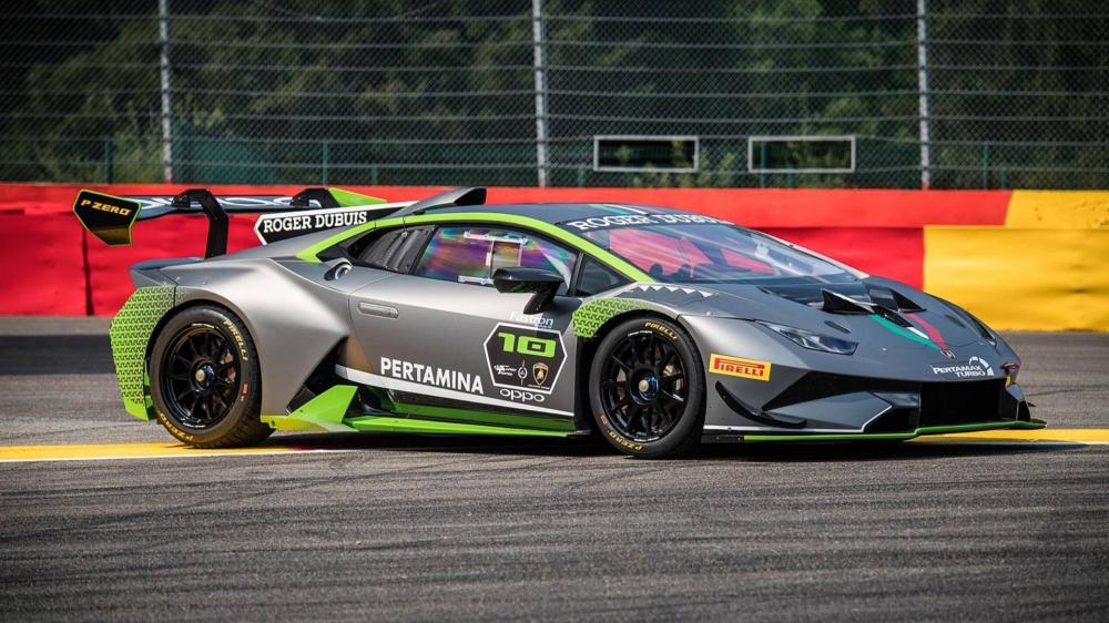 Điều này đã giúp Lamborghini tạo ra 10 chiếc Huracan Super Trofeo Evo 10th Edition