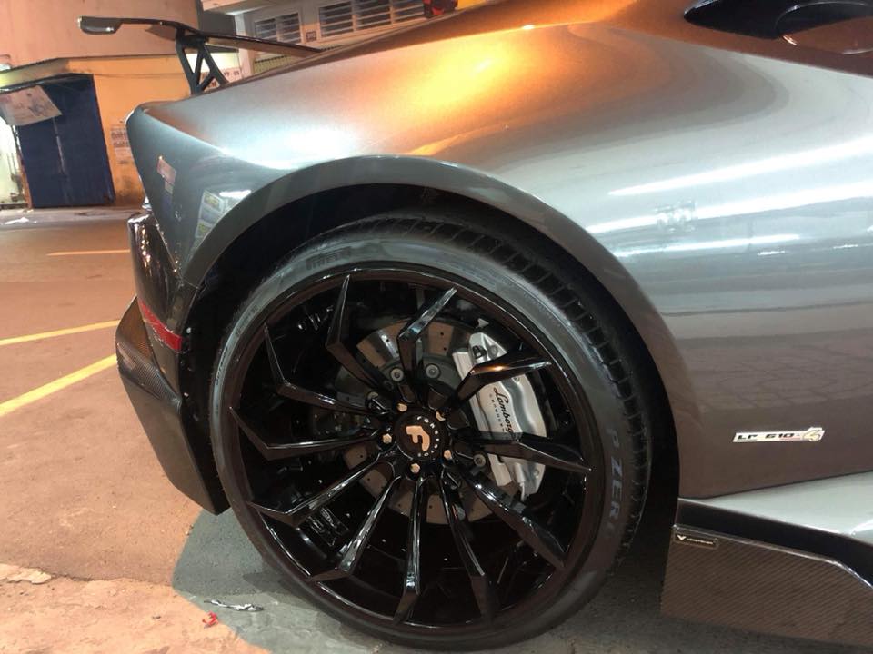 mâm đa chấu Navaja-ECL của hãng Forgiato