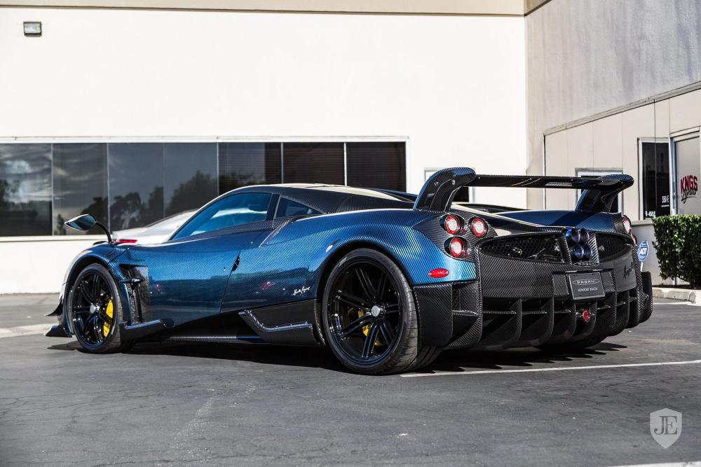 Đây là 1 trong 20 chiếc Pagani Huayra BC được sản xuất trên toàn thế giới