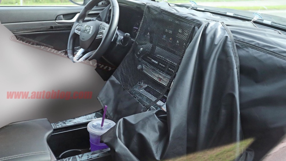 Nội thất của Hyundai Palisade 2020 trên đường thử