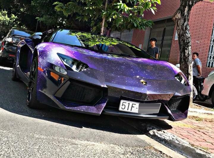 Lộ diện danh tính siêu xe Lamborghini Aventador tại Việt Nam khoác áo dải thiên hà Lộ diện danh tính siêu xe Lamborghini Aventador tại Việt Nam khoác áo dải thiên hà