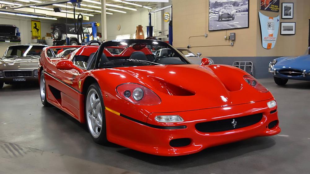 Đây còn là chiếc Ferrari F50 được giới thiệu tại triển lãm Geneva vào năm 1995. Đây còn là chiếc Ferrari F50 được giới thiệu tại triển lãm Geneva vào năm 1995.
