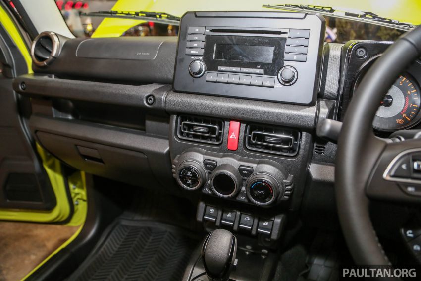 Suzuki Jimny 2019 có giá rẻ tại Nhật Bản