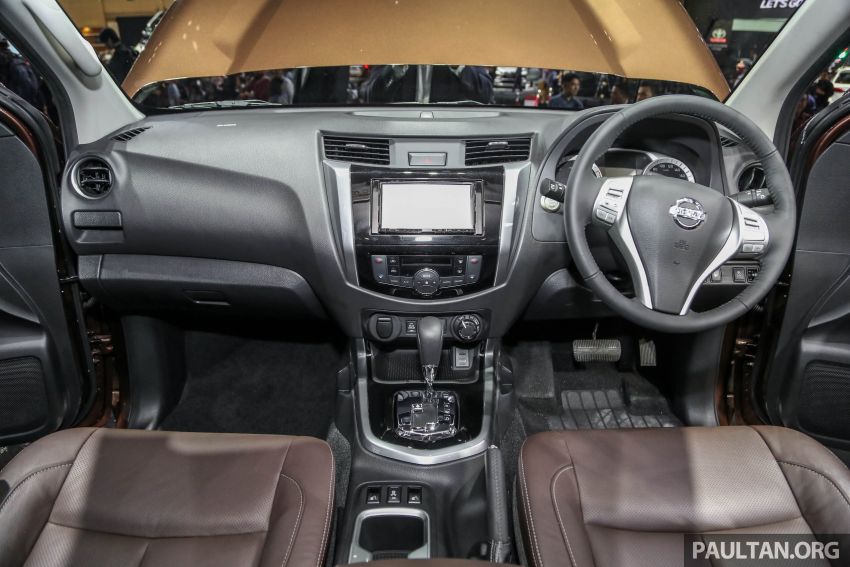 Nội thất Nissan Terra