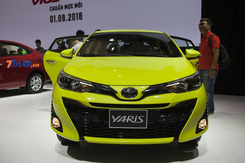 So sánh nhanh Toyota Yaris G 2018 và Honda Jazz RS 2018