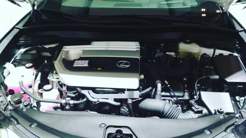 Động cơ của Lexus UX 2019 có công suất tối đa 183 mã lực