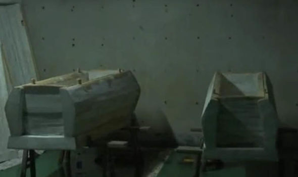 Có cỗ quan tài mở ra khiến ai nhìn cũng dựng tóc gáy