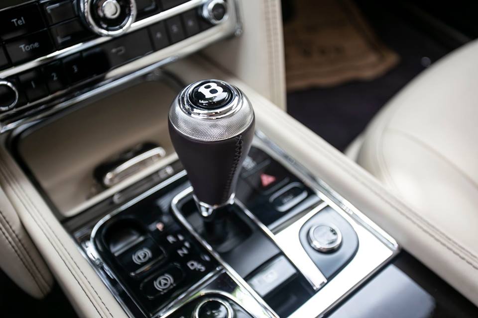 Động cơ kết hợp cùng hộp số tự động ZF 8 cấp