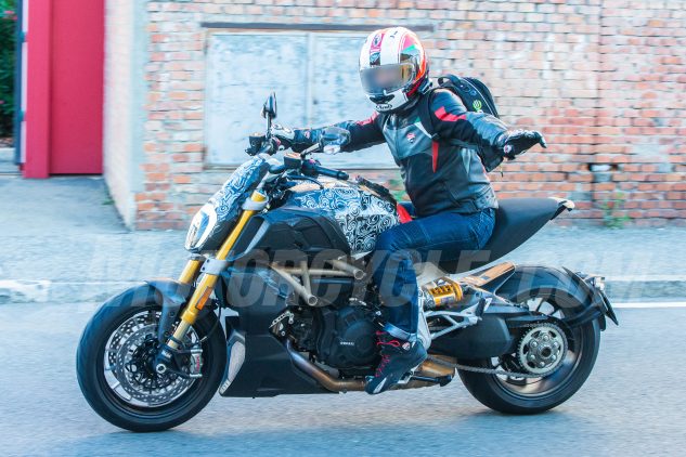 Lộ thêm ảnh nóng, Ducati Diavel 2019 đã sẵn sàng ra mắt