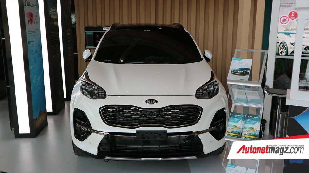 Đầu xe Kia Sportage 2019 bản GT-Line với đường crôm chạy ngang đầu xe Đầu xe Kia Sportage 2019 bản GT-Line với đường crôm chạy ngang đầu xe