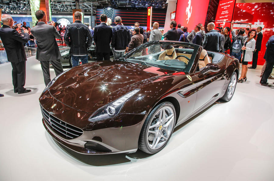 Đây là 1 trong 5 chiếc siêu xe đặc biệt hãng Ferrari đã trình làng tại triển lãm ô tô Paris diễn ra tại Pháp vào năm 2016