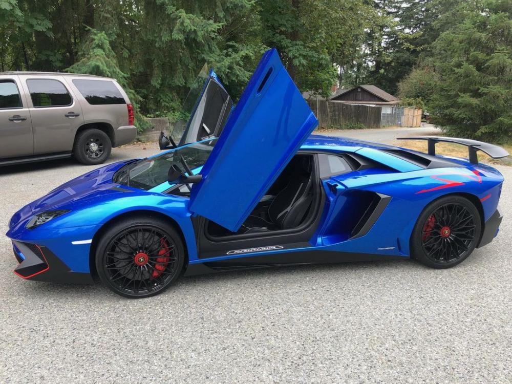 Lamborghini Aventador LP750-4 SV chỉ có đúng 600 chiếc được sản xuất trên thế giới