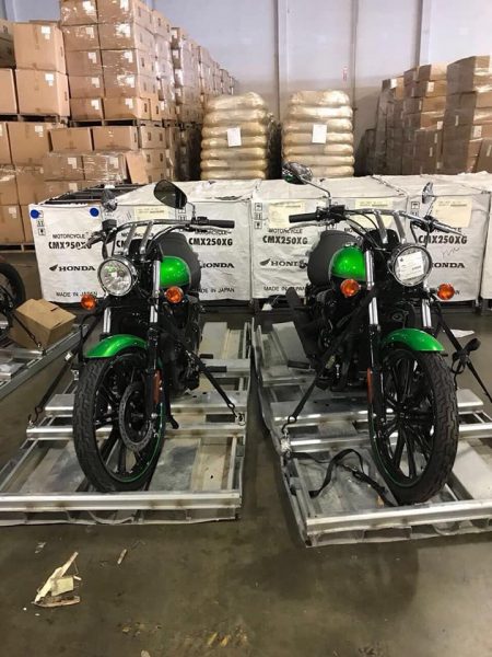 Hàng loạt mô tô nhập khẩu rục rịch cập bến Việt Nam