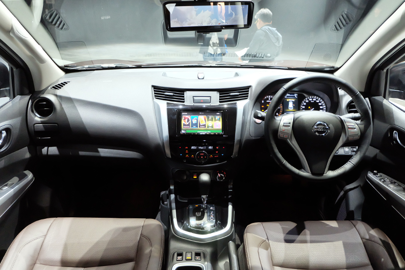 Nội thất bên trong Nissan Terra 2018 Nội thất bên trong Nissan Terra 2018
