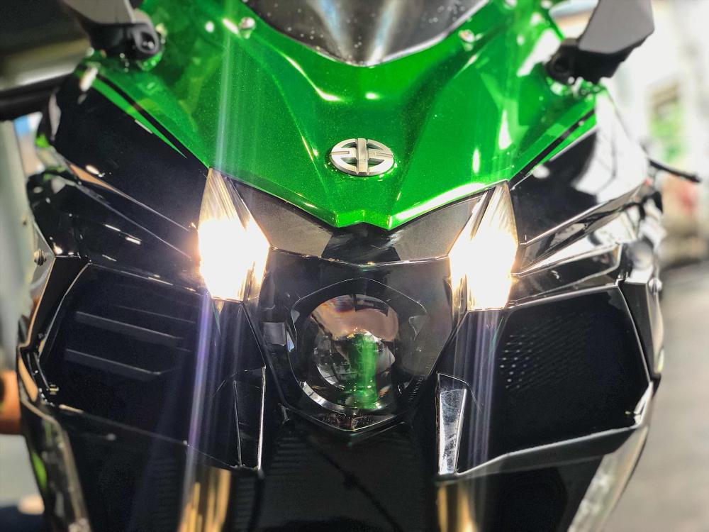 Đèn pha Kawasaki Ninja H2 SX SE Đèn pha Kawasaki Ninja H2 SX SE