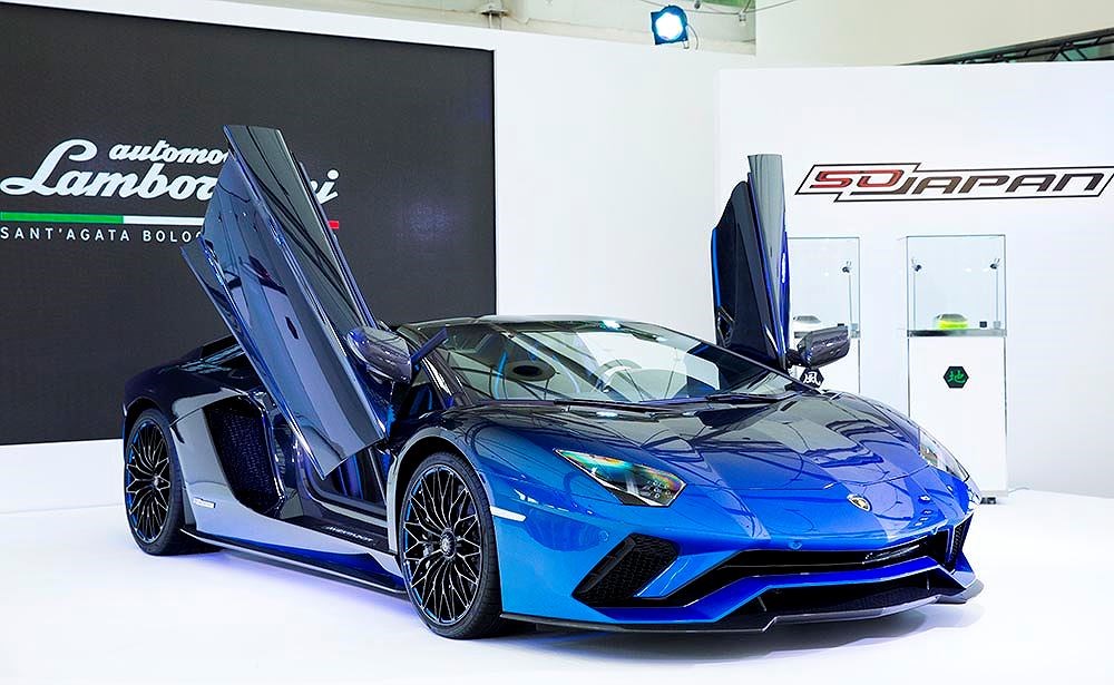 Lamborghini Aventador S LP740-4 Roadster 50th Anniversary Japan phiên bản nước Lamborghini Aventador S LP740-4 Roadster 50th Anniversary Japan phiên bản nước