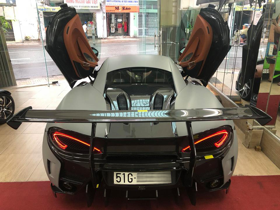 Việc đăng kiểm biển số cho siêu xe McLaren 570S này nhằm để kích cầu người mua