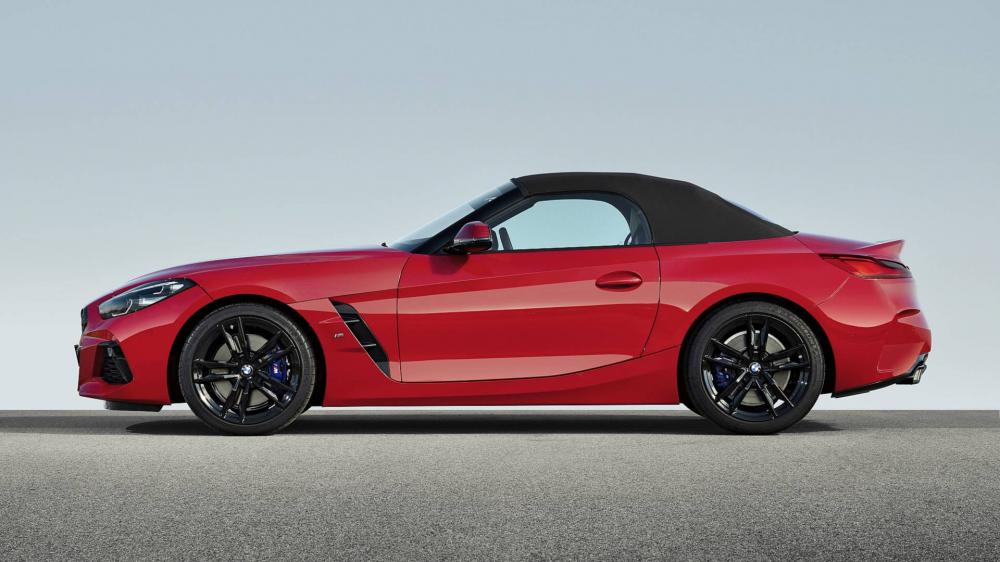 BMW Z4 2019 đi kèm mui nỉ mới BMW Z4 2019 đi kèm mui nỉ mới
