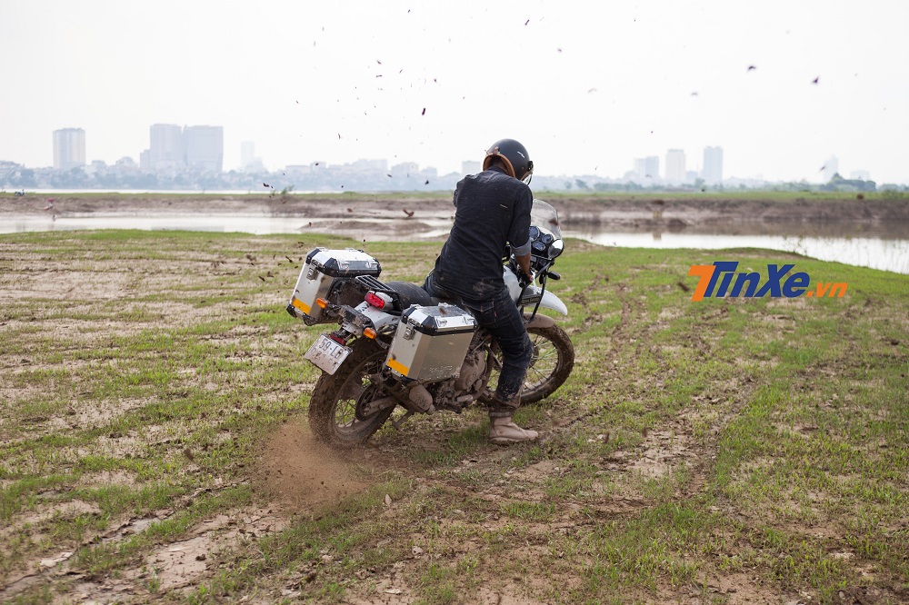 Đánh giá xe Royal Enfield Himalayan: Xế phượt chân chính hoàn hảo Đánh giá xe Royal Enfield Himalayan: Xế phượt chân chính hoàn hảo