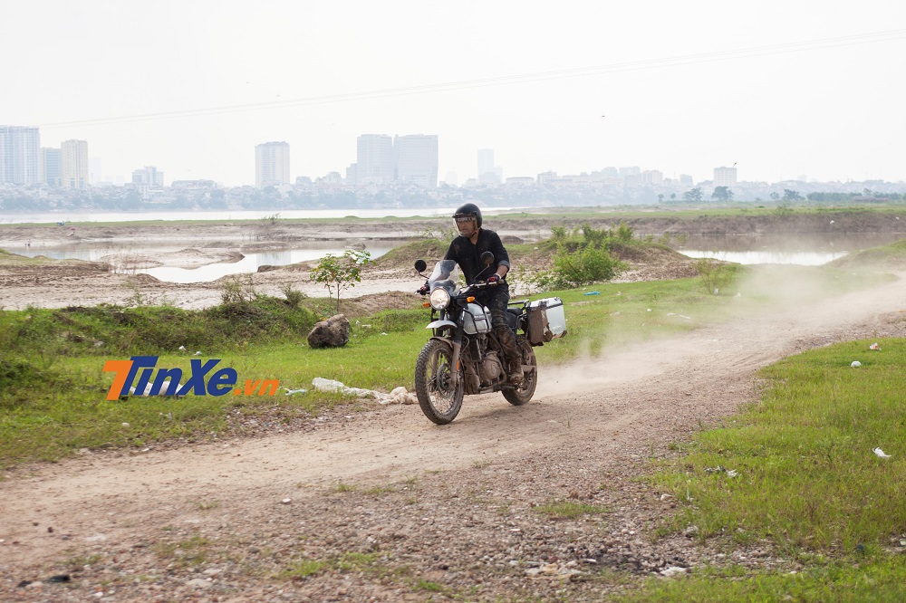 Đánh giá xe Royal Enfield Himalayan: Xế phượt chân chính hoàn hảo Đánh giá xe Royal Enfield Himalayan: Xế phượt chân chính hoàn hảo