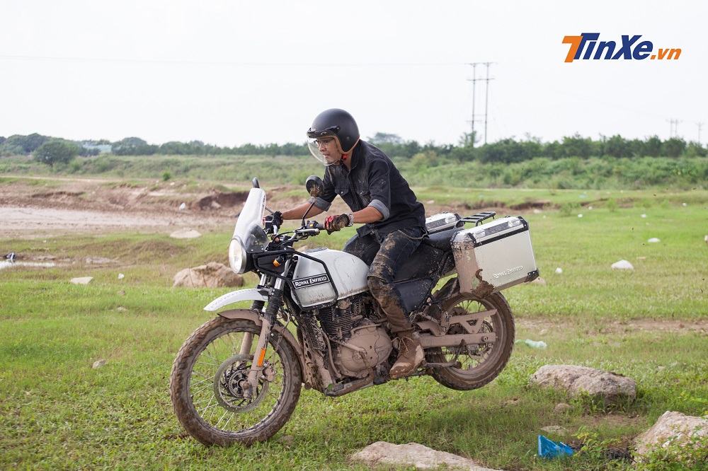 Đánh giá xe Royal Enfield Himalayan: Xế phượt chân chính hoàn hảo Đánh giá xe Royal Enfield Himalayan: Xế phượt chân chính hoàn hảo