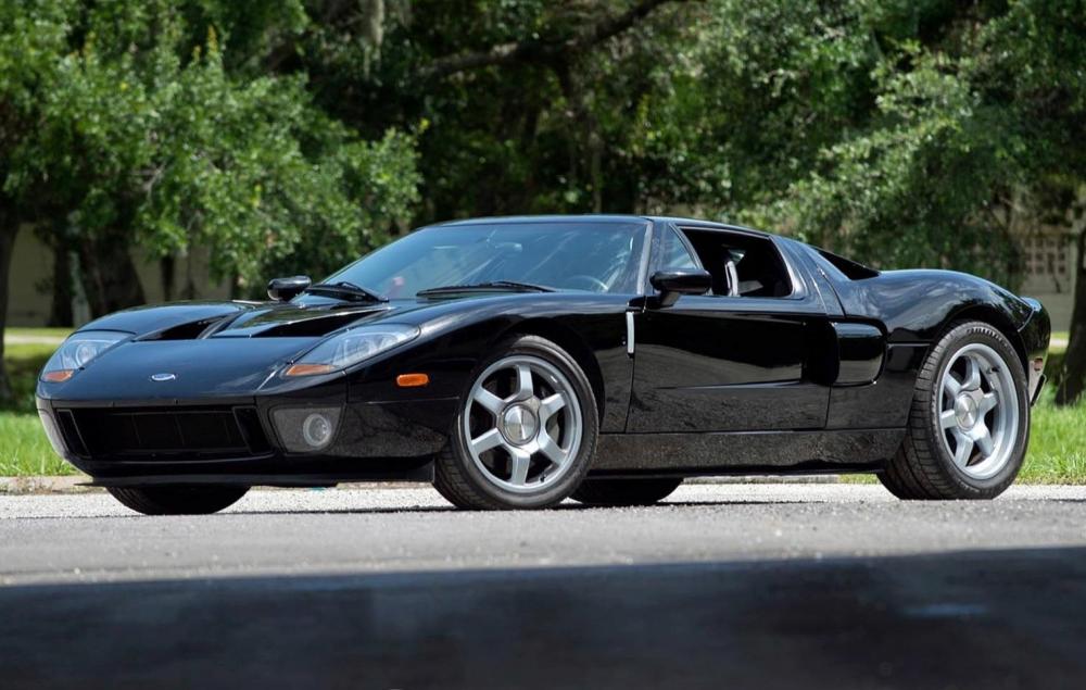 Các nhà sưu tập có thể đến tiểu bang Indiana của nước Mỹ vào cuối tuần này để tham gia đấu giá chiếc Ford GT thế hệ cũ màu đen này Các nhà sưu tập có thể đến tiểu bang Indiana của nước Mỹ vào cuối tuần này để tham gia đấu giá chiếc Ford GT thế hệ cũ màu đen này