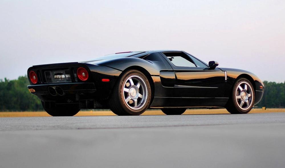 Và chỉ có đúng 4.038 chiếc được xuất xưởng Và chỉ có đúng 4.038 chiếc được xuất xưởng