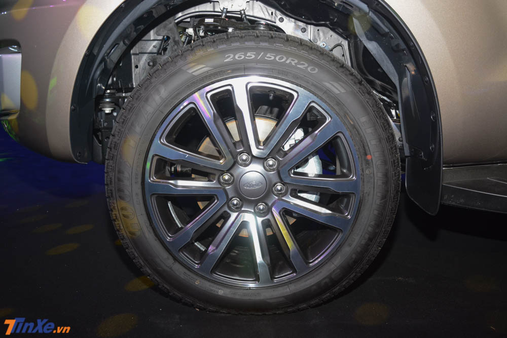 Mâm 6 chấu kép mới