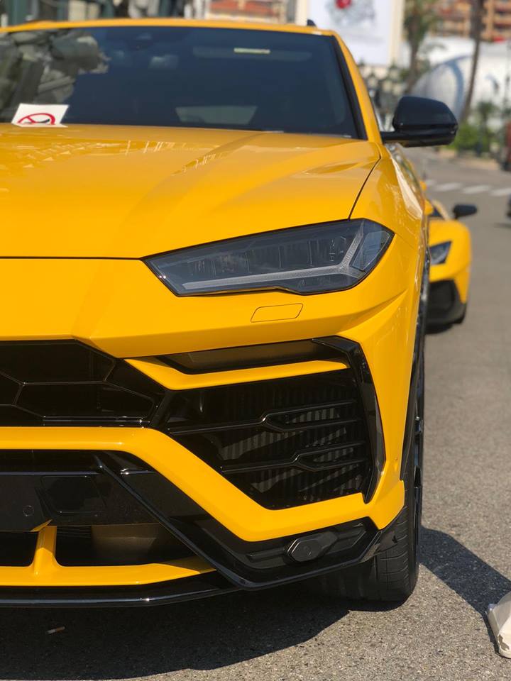 Thật đáng tiếc là cơ hội nhìn ngắm siêu SUV Lamborghini Urus trong triển lãm VMS 2018 đã không được thực hiện như dự tính của Lamborghini Việt Nam trước đó. Thật đáng tiếc là cơ hội nhìn ngắm siêu SUV Lamborghini Urus trong triển lãm VMS 2018 đã không được thực hiện như dự tính của Lamborghini Việt Nam trước đó.