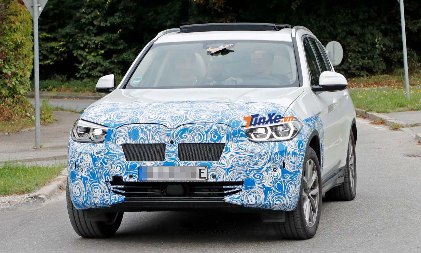 SUV điện BMW iX3 tiếp tục lộ ảnh chạy thử