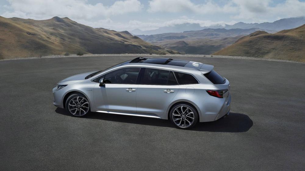 Toyota Corolla Touring Sports 2019 có chiều dài cơ sở nhỉnh hơn 60 mm so với phiên bản hatchback Toyota Corolla Touring Sports 2019 có chiều dài cơ sở nhỉnh hơn 60 mm so với phiên bản hatchback